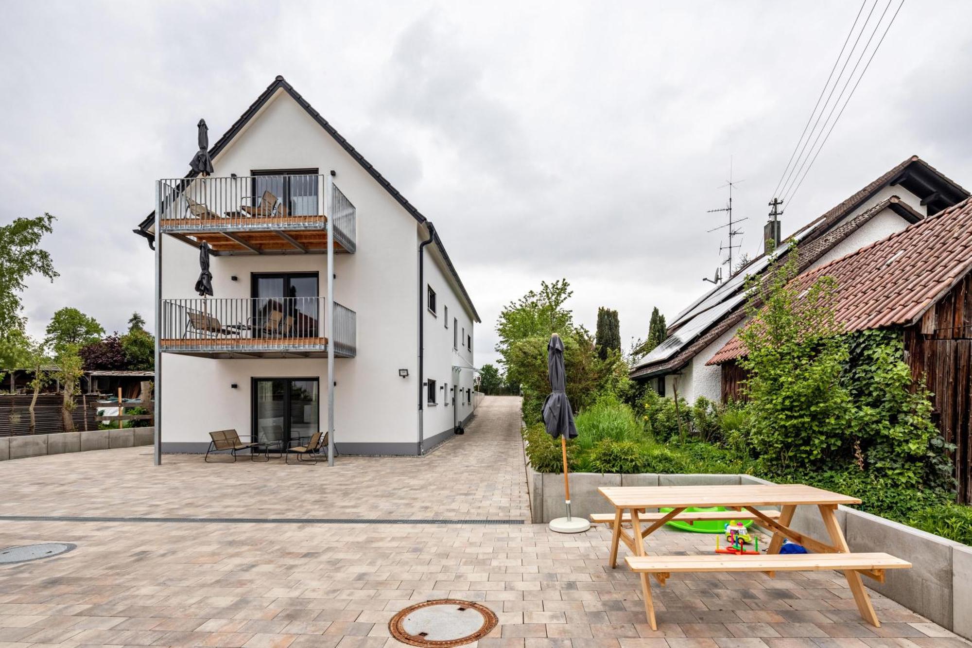 Studio 5 Parkside Apartments Guenzburg Exterior photo